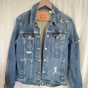 Levi’s denim jacket